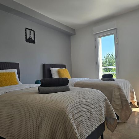 Appart'City Village Trappes Quarto foto